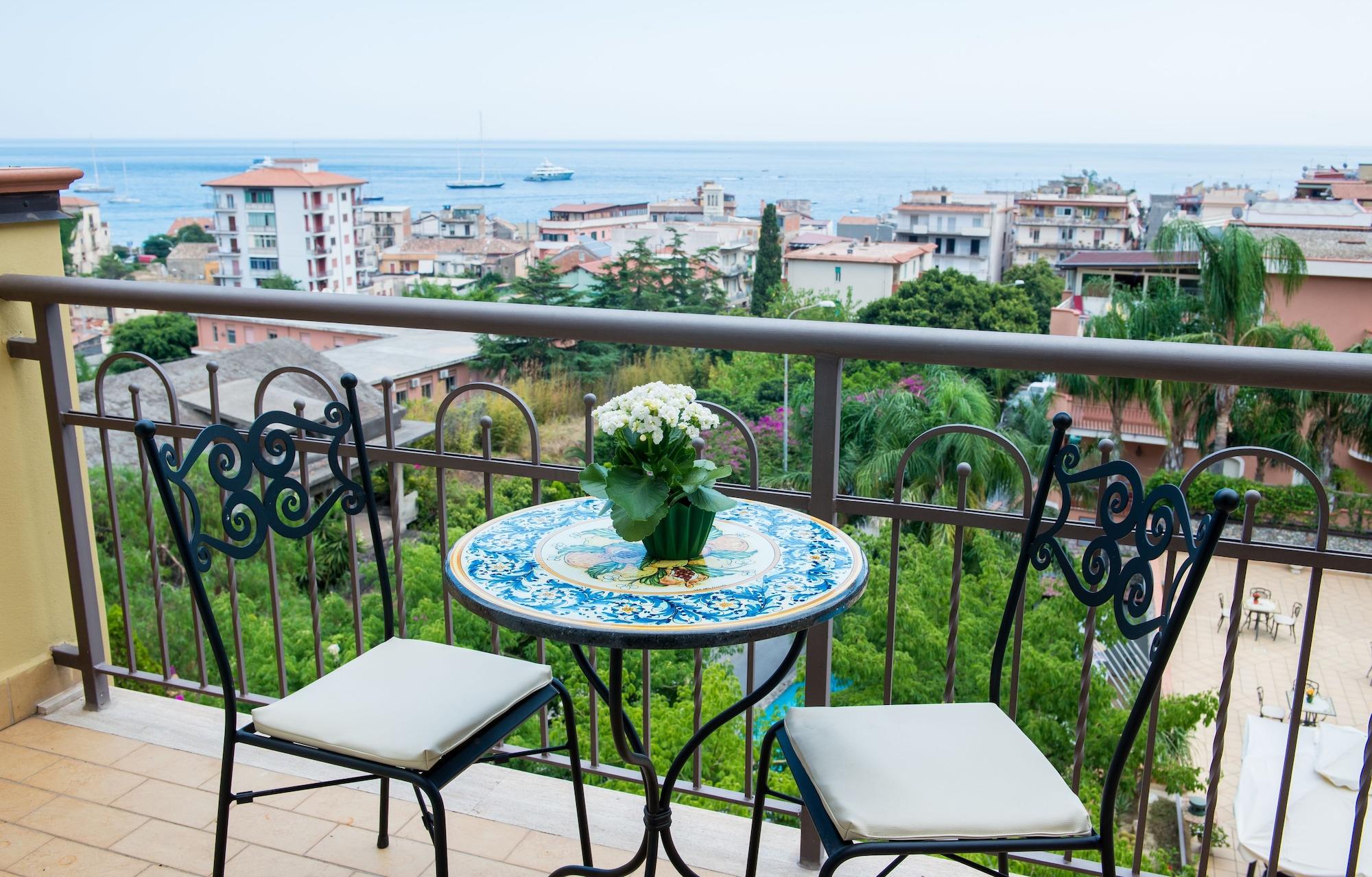Art Hotel Diamond Naxos Taormina 지아르디니낙소스 외부 사진