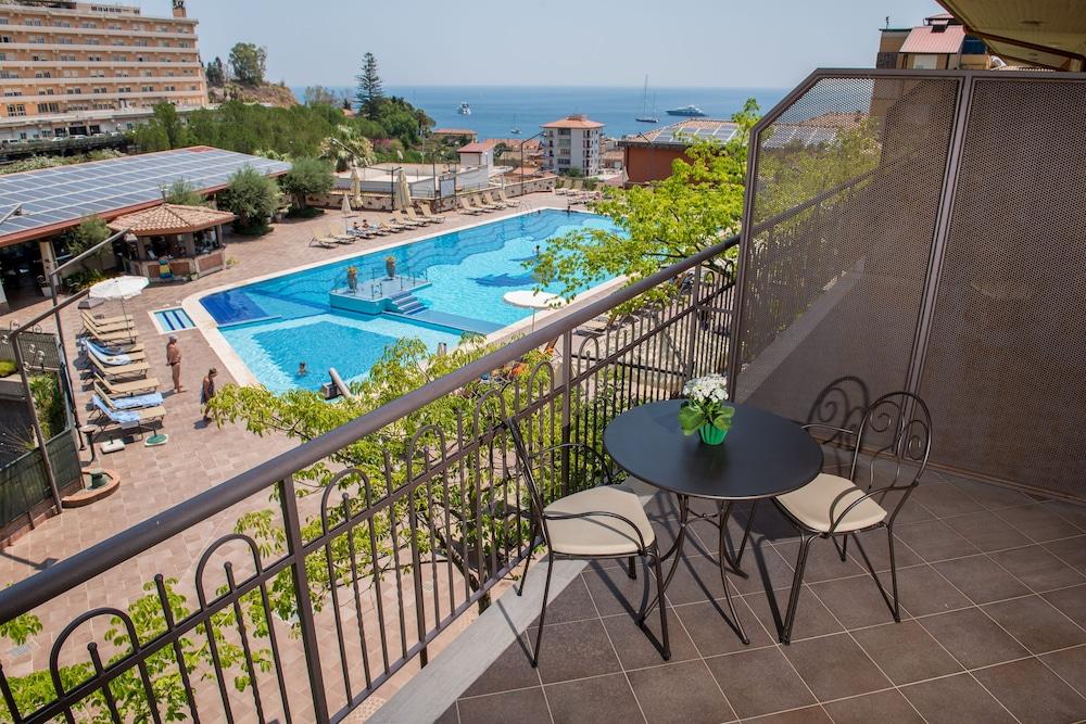 Art Hotel Diamond Naxos Taormina 지아르디니낙소스 외부 사진